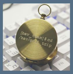 Компас с гравировкой программисту