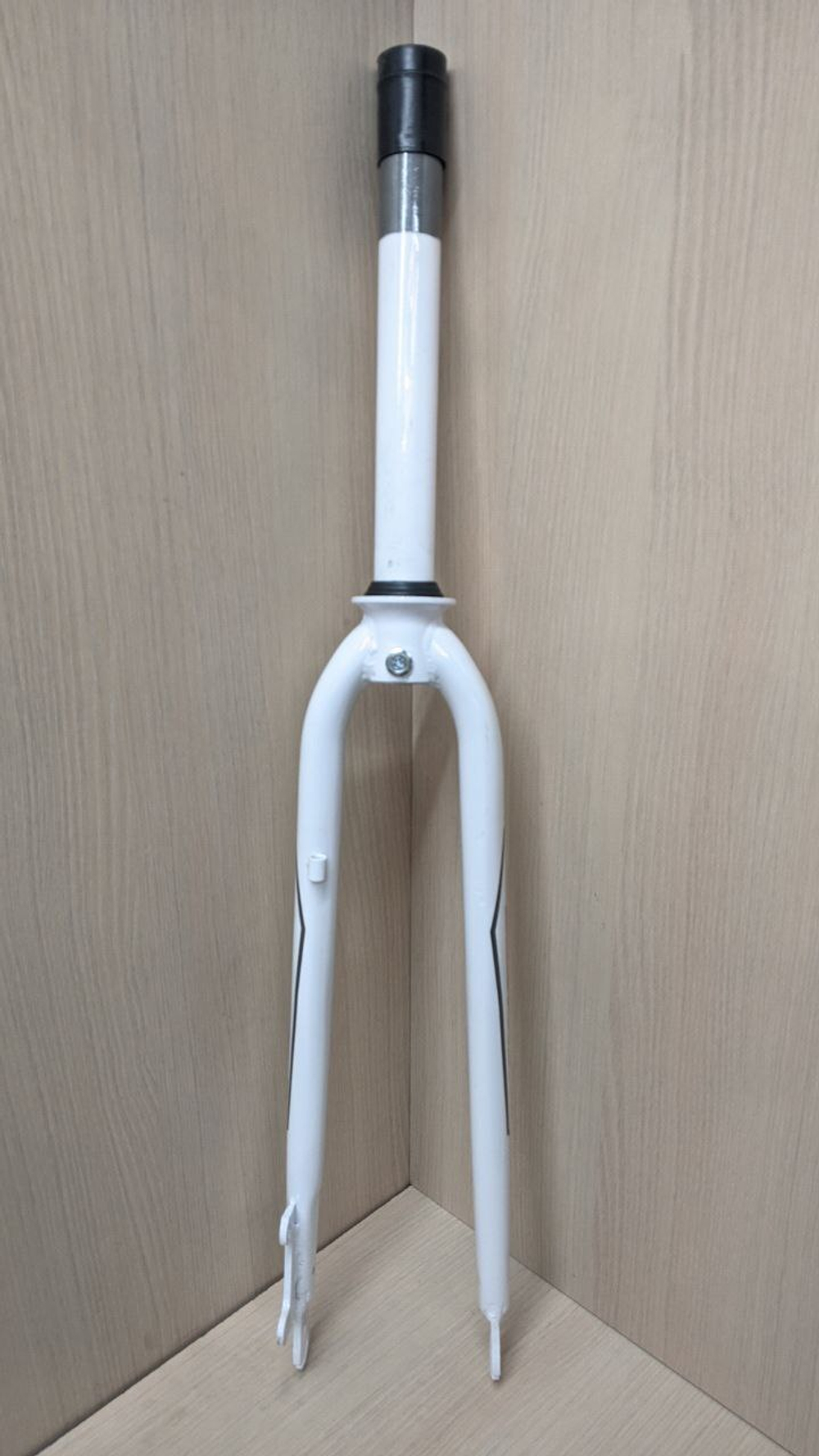 Вилка 28 дюймов 1.1/8 под клещевой или дисковый тормоз