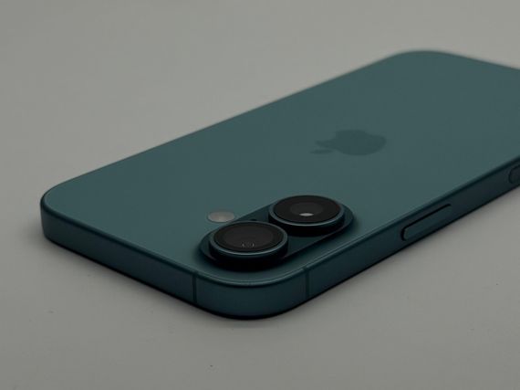 iPhone 16 256Gb Teal
