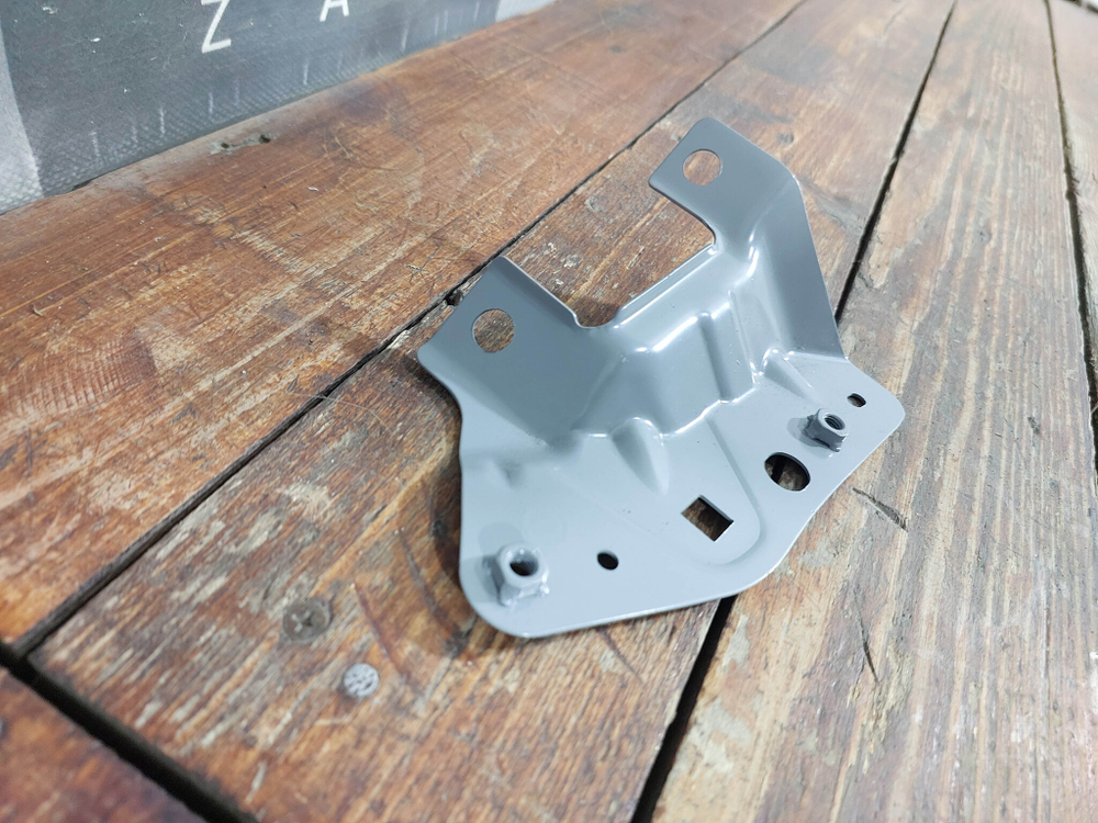 Кронштейн левого крыла Exeed VX 21-нв Новое Оригинал 502000698AADYJ