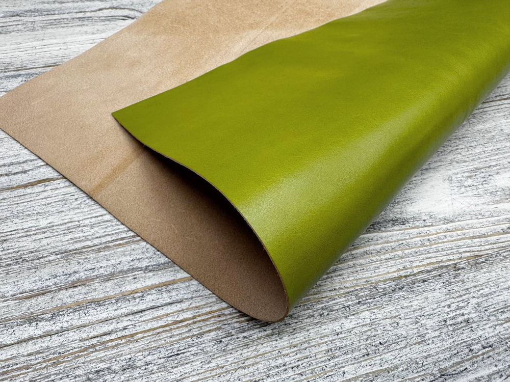 панель натуральной кожи зеленого цвета 1,2-1,4 мм из Италии