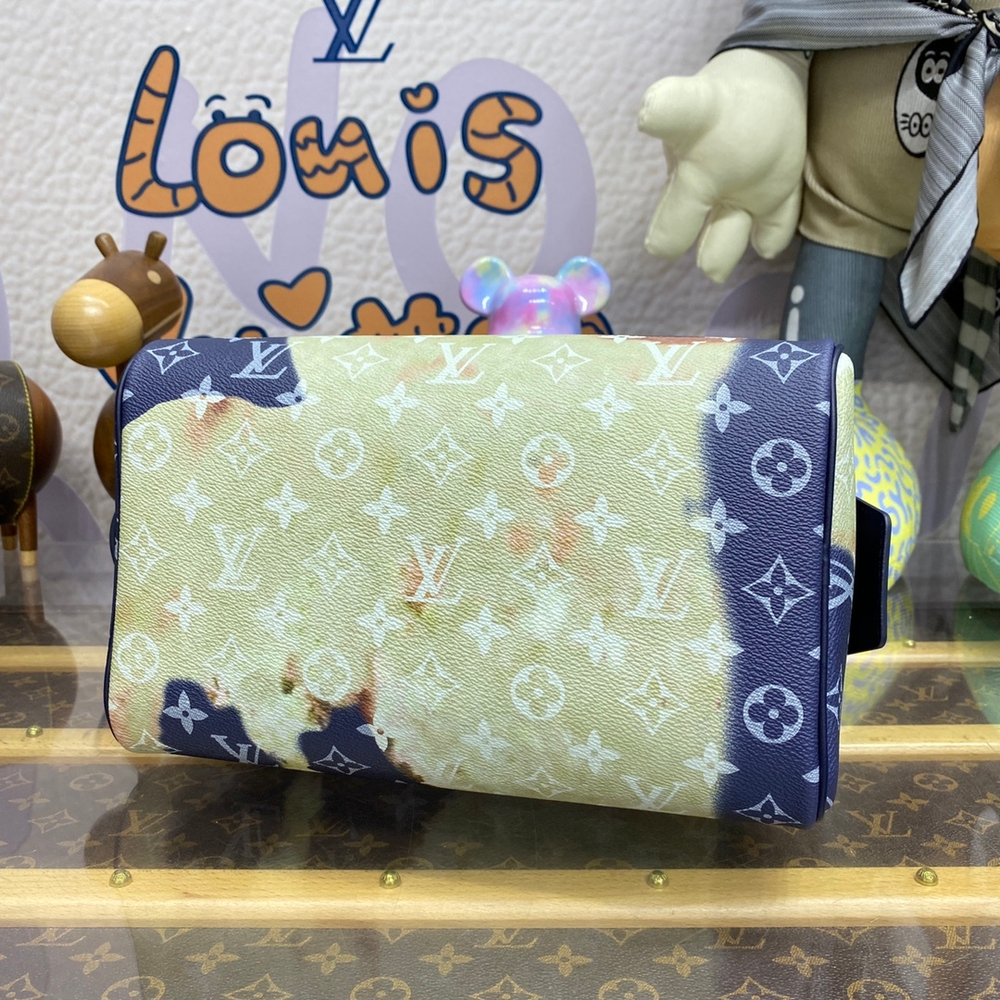 Louis Vuitton Dopp Kit