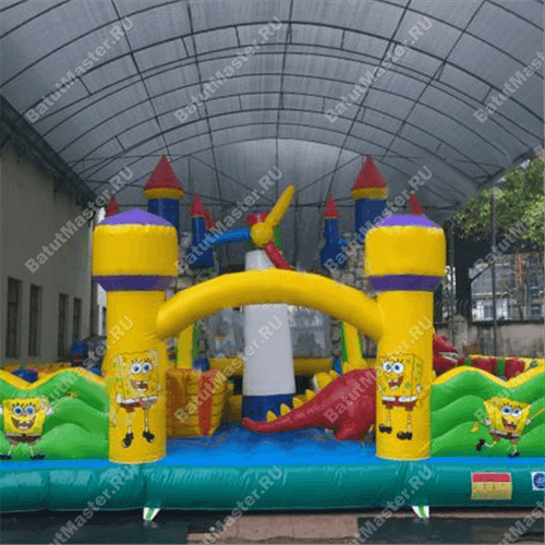 Большой надувной батут "Средневековье" 20*20*5 м