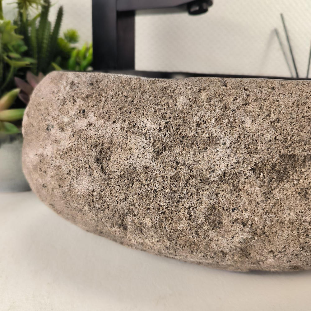 Раковина из речного камня RS-64993 45*36*15 0861