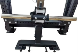 Приседания с поясом колодец