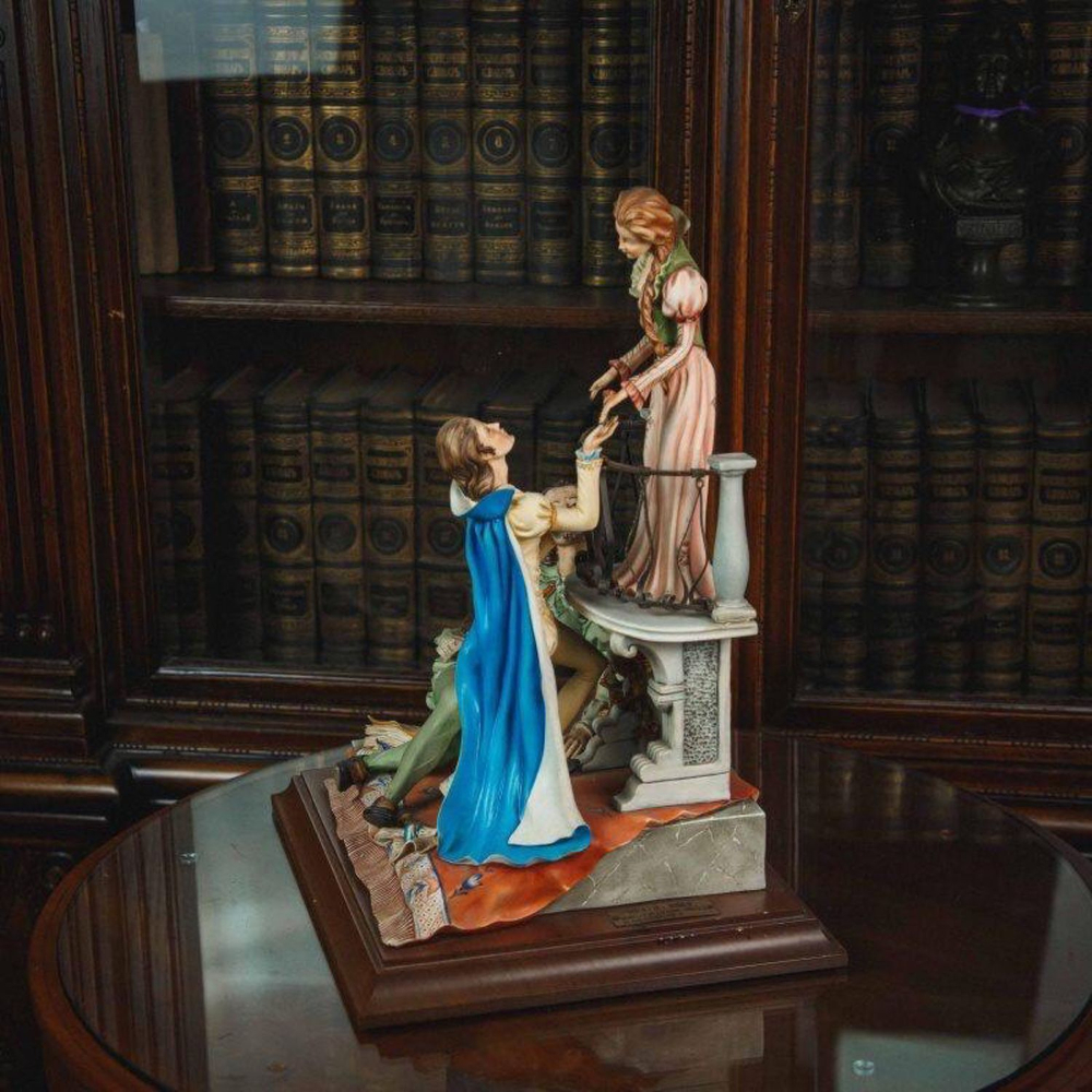 Винтаж: Фарфоровая мануфактура Capodimonte «Ромео и Джульетта»