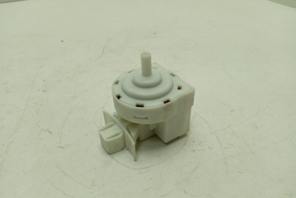 EW6S4R06W кт144 Датчик уровня воды для стиральной машины Electrolux EW6S4R06W б/у