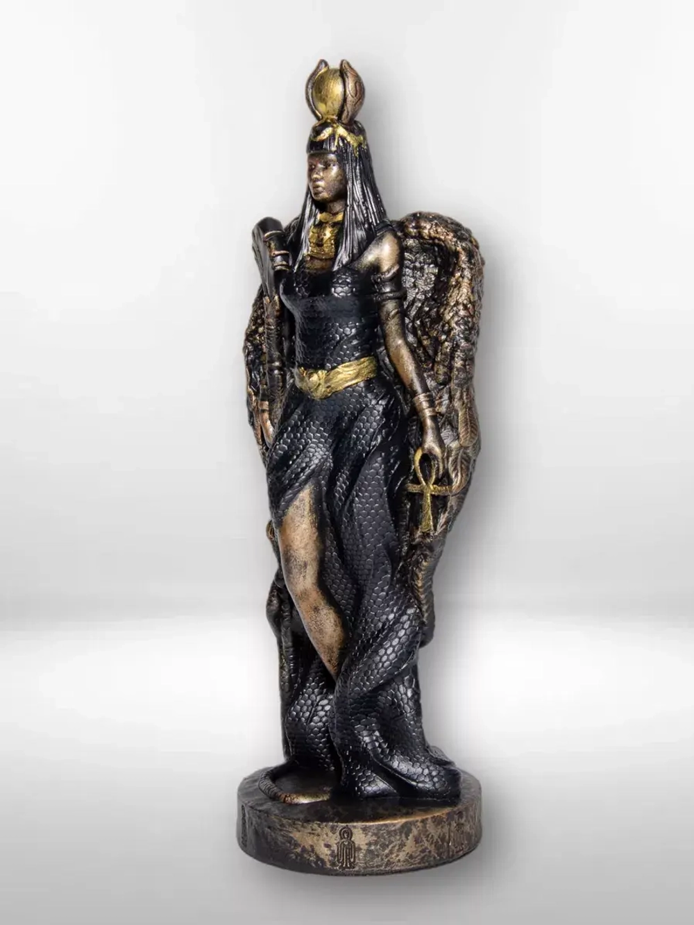 Коллекционная алтарная фигурка статуэтка Богиня Исида оберег