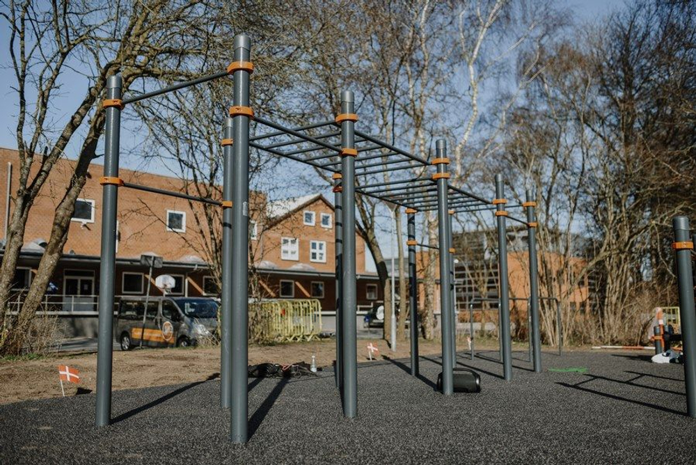 Воркаут комплекс 3 рукохода и 5 турников - Полатук