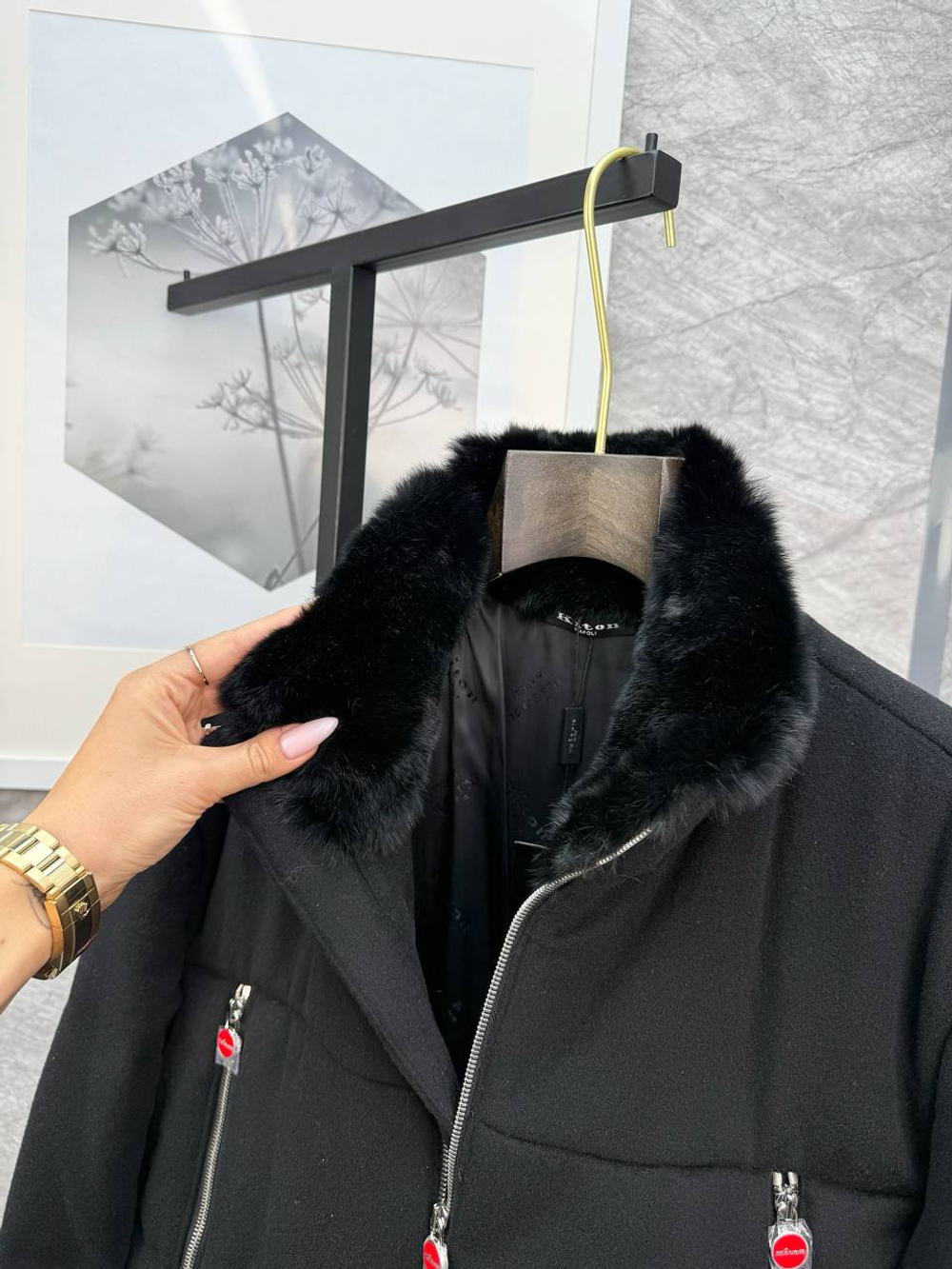 Пуховик Kiton