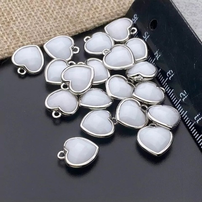 191-агр Подвеска "Сердце" в огранке, белый агат, 13*12мм, родий