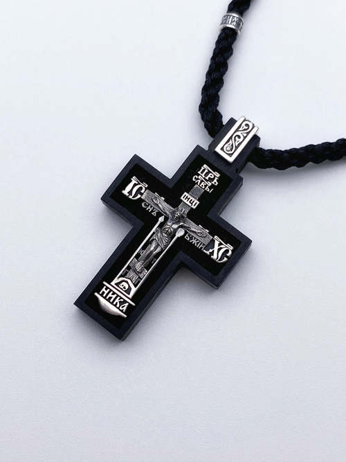 Крест из дерева с серебряным распятием на гайтане/Николай