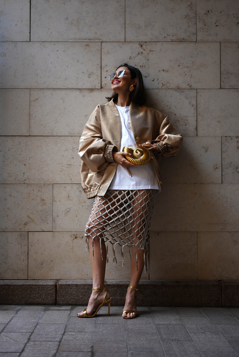 Бомбер золотой