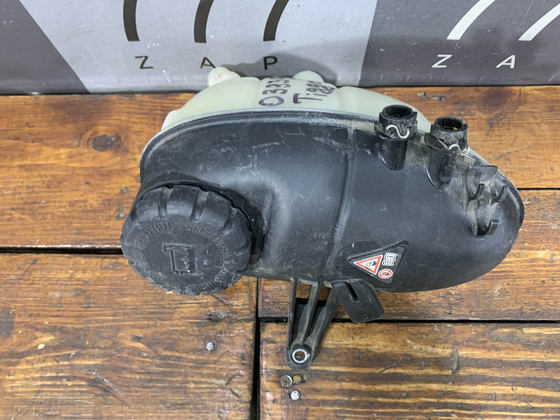 Бачок расширительный Mercedes S-Class (W222) 13-20 Б/У Оригинал A2225000849