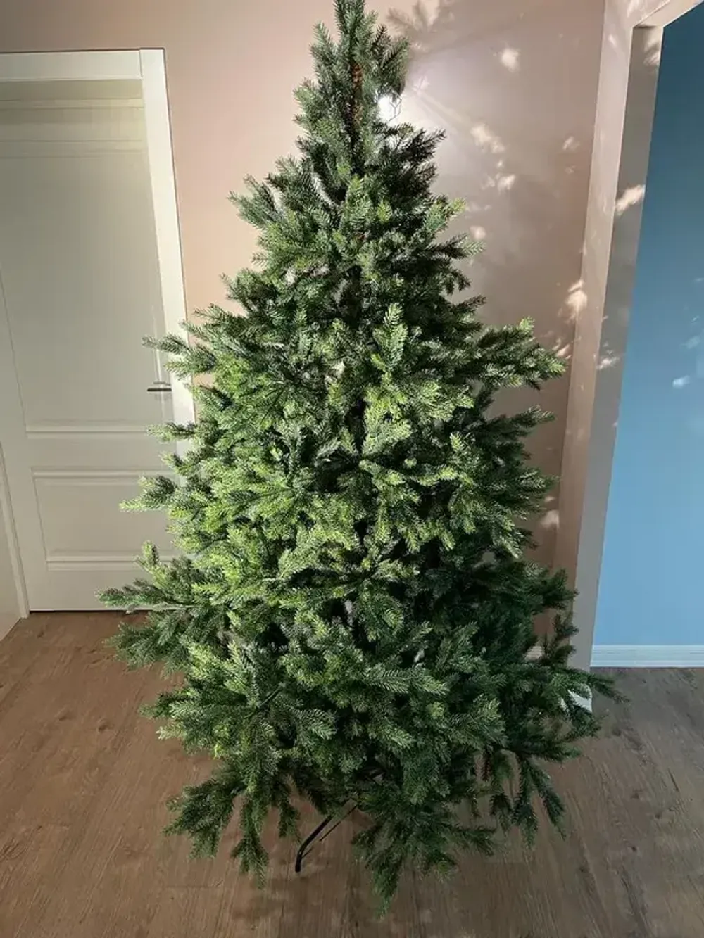 Ель искусственная «Бавария» (Литая хвоя) 240 см / 2.4 м