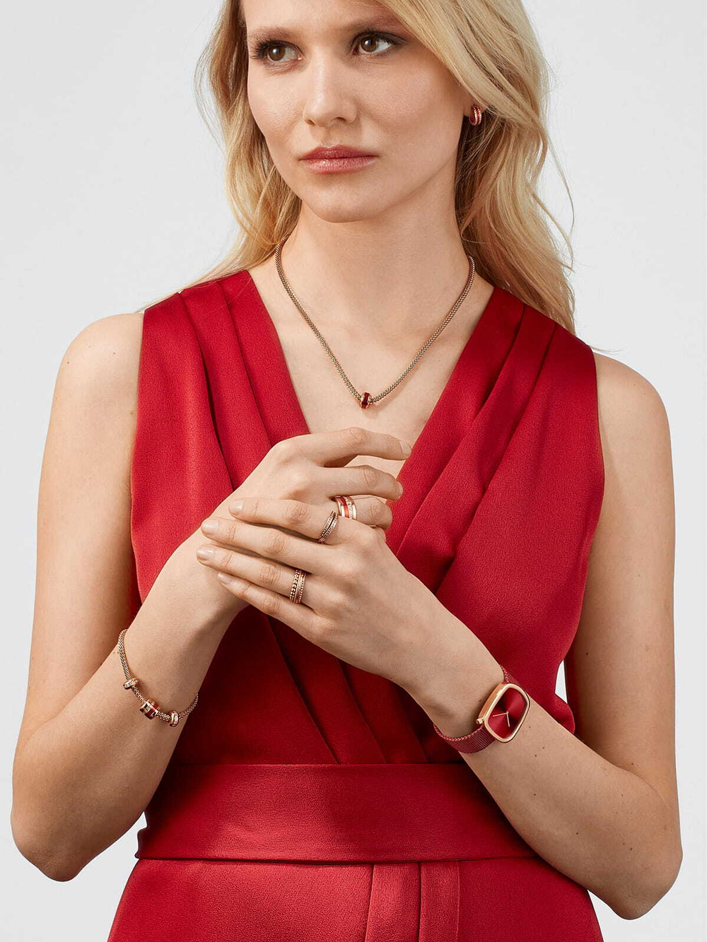 Женские наручные часы Bering 18034-363