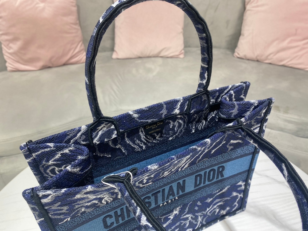 Christian Dior Book Tote 36 cm
