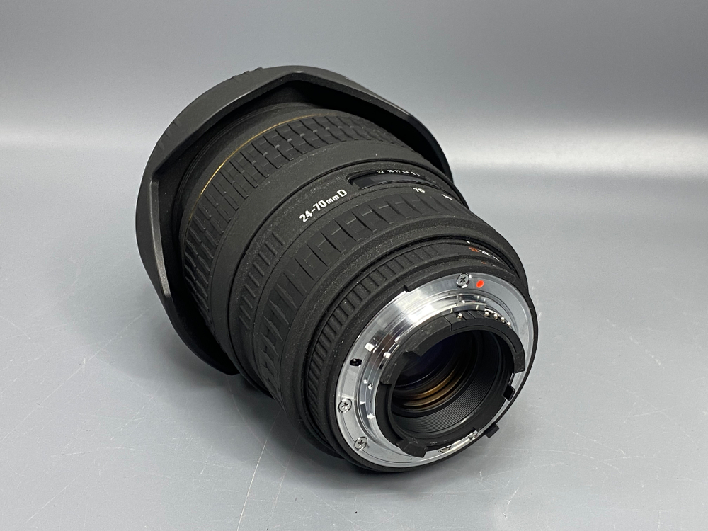 Объектив Sigma 24-70