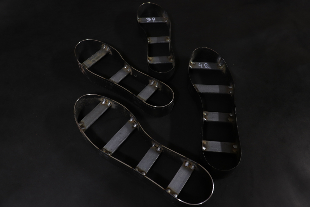 Услуга по роспуску кожи на стельки