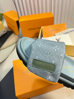 Louis Vuitton Pool Pillow Flat Comfort Mule