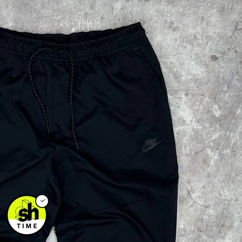 Брюки Nike Tech Pack