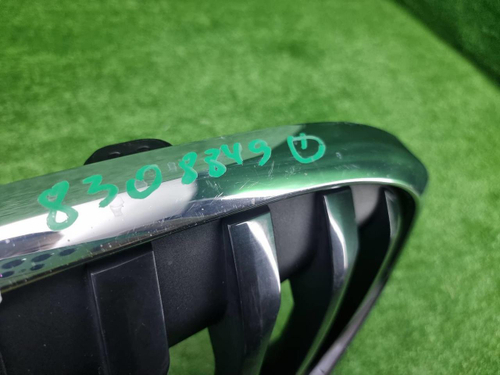 Решетка радиатора BMW X1 F48 (2019-2022)