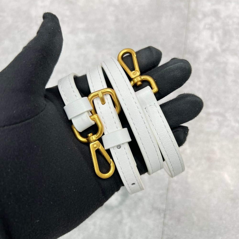 Jacquemus Le Bambino 17 cm