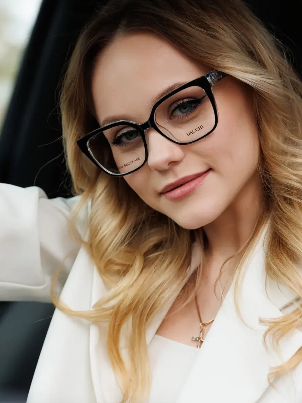 Пластиковая оправа для очков зрение