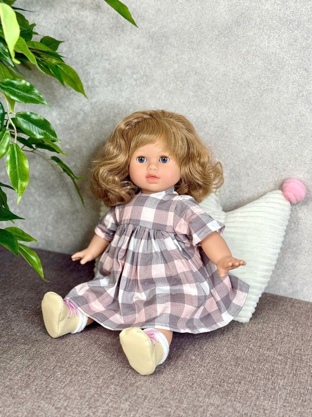 Кукла Marina and Pau 42cм TINA в пакете (M600K)