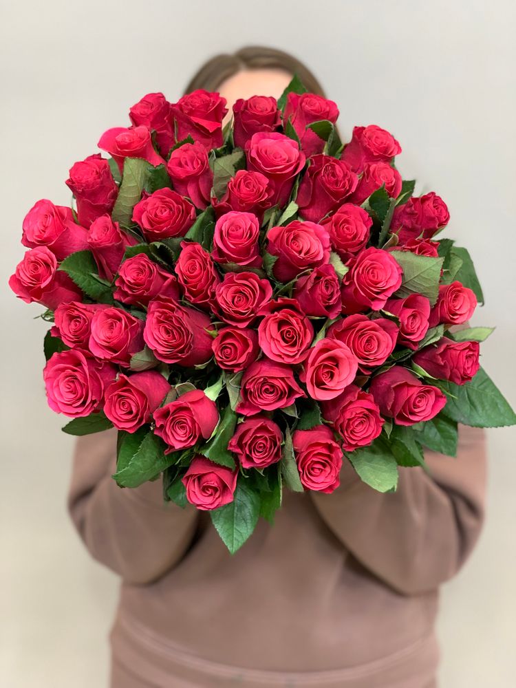 Букет 51 роза Кения 40 см в ленте розовые
