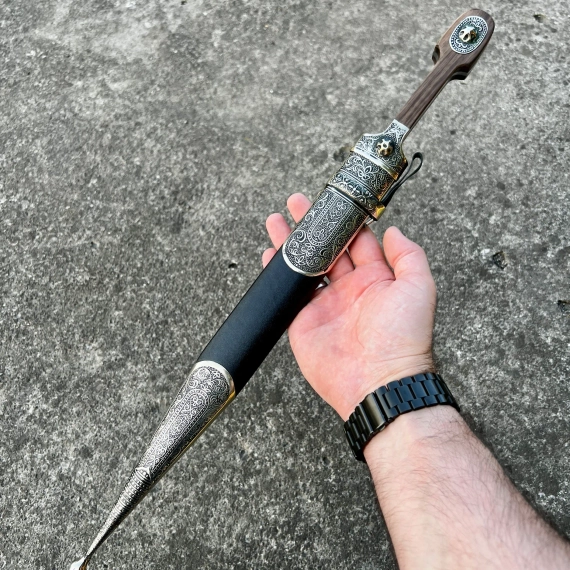 Кинжал Кавказский из стали 65х13 Орех (53см)