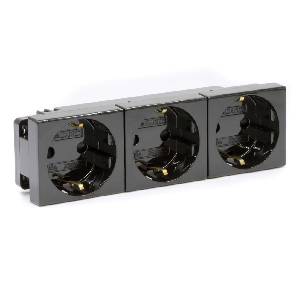 Тройная розетка Viva черная DKC