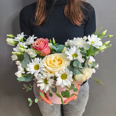 Композиция с пионовидной розой "Candlelight"