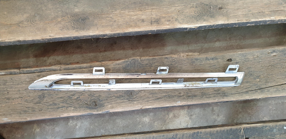 Молдинг решетки радиатора Mercedes GLC (X253) 15-19 Б/У Оригинал A2538880285