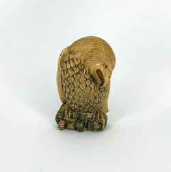 Нэцкэ Орел с обезьянкой (мамонт)