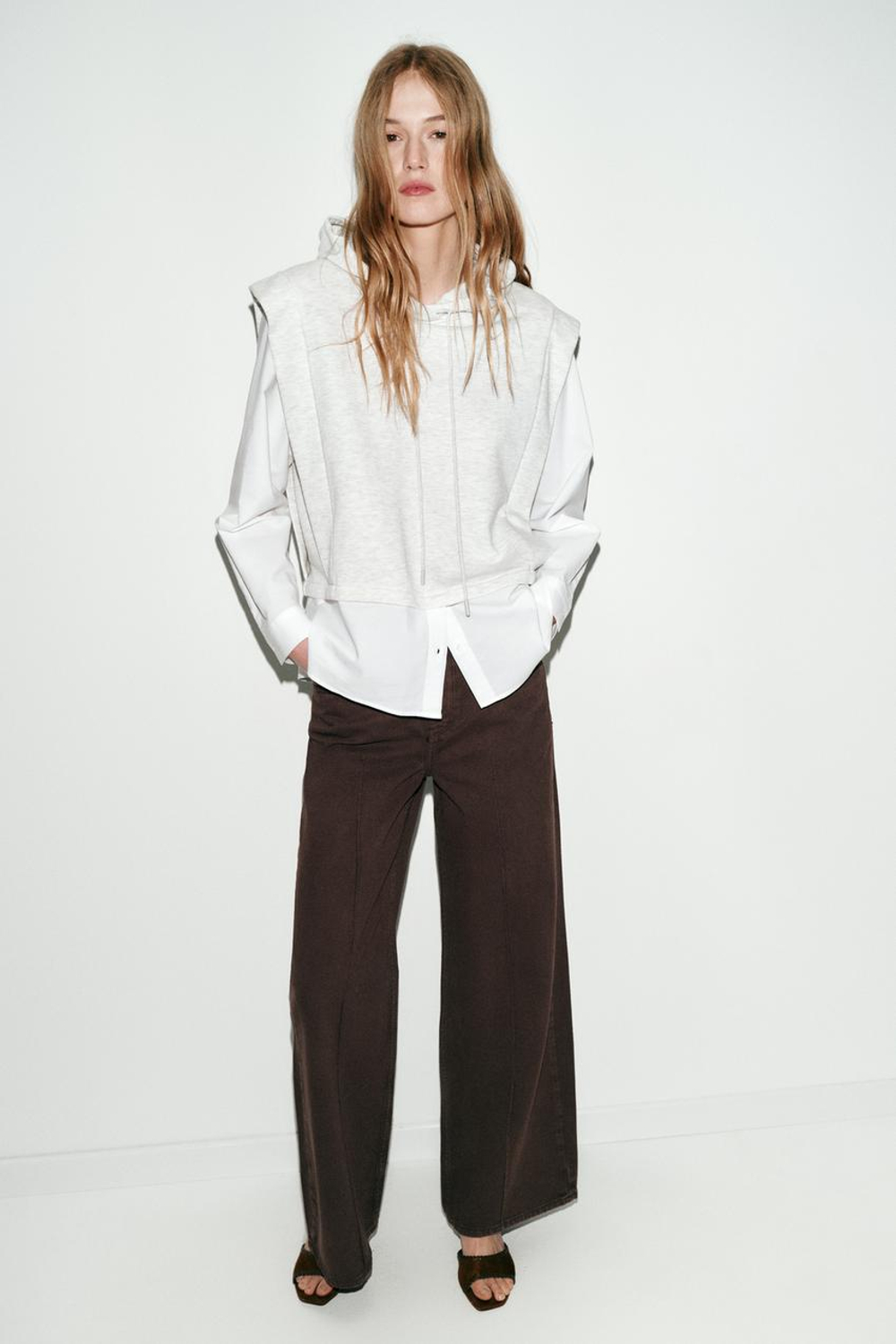 ZARA РУБАШКА С КОМБИНИРОВАННОЙ ТОЛСТОВКОЙ С КАПЮШОНОМ, БЕЛЫЙ/СЕРЫЙ