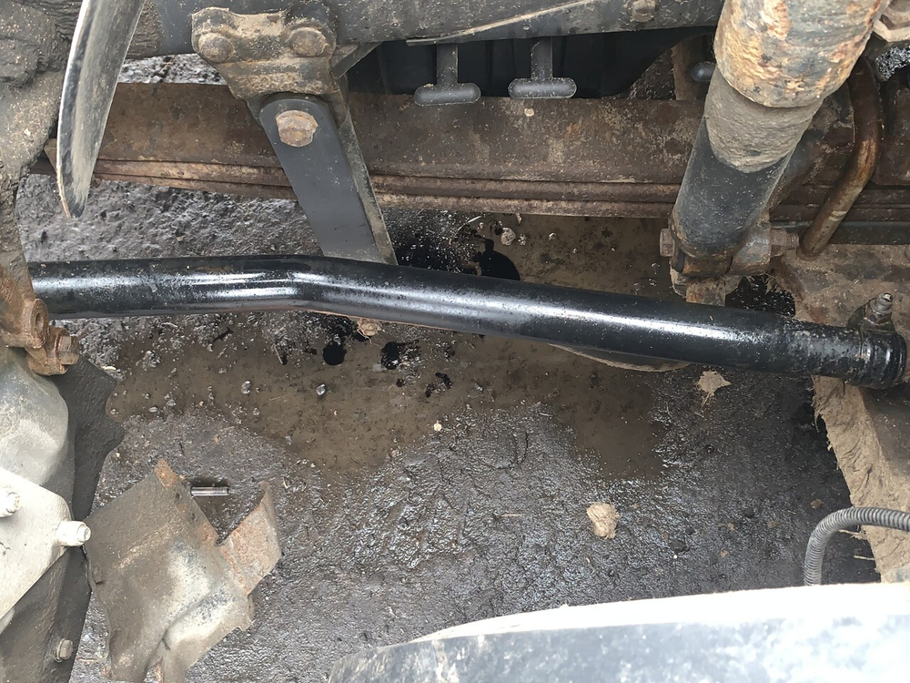 Тяга рулевая продольная