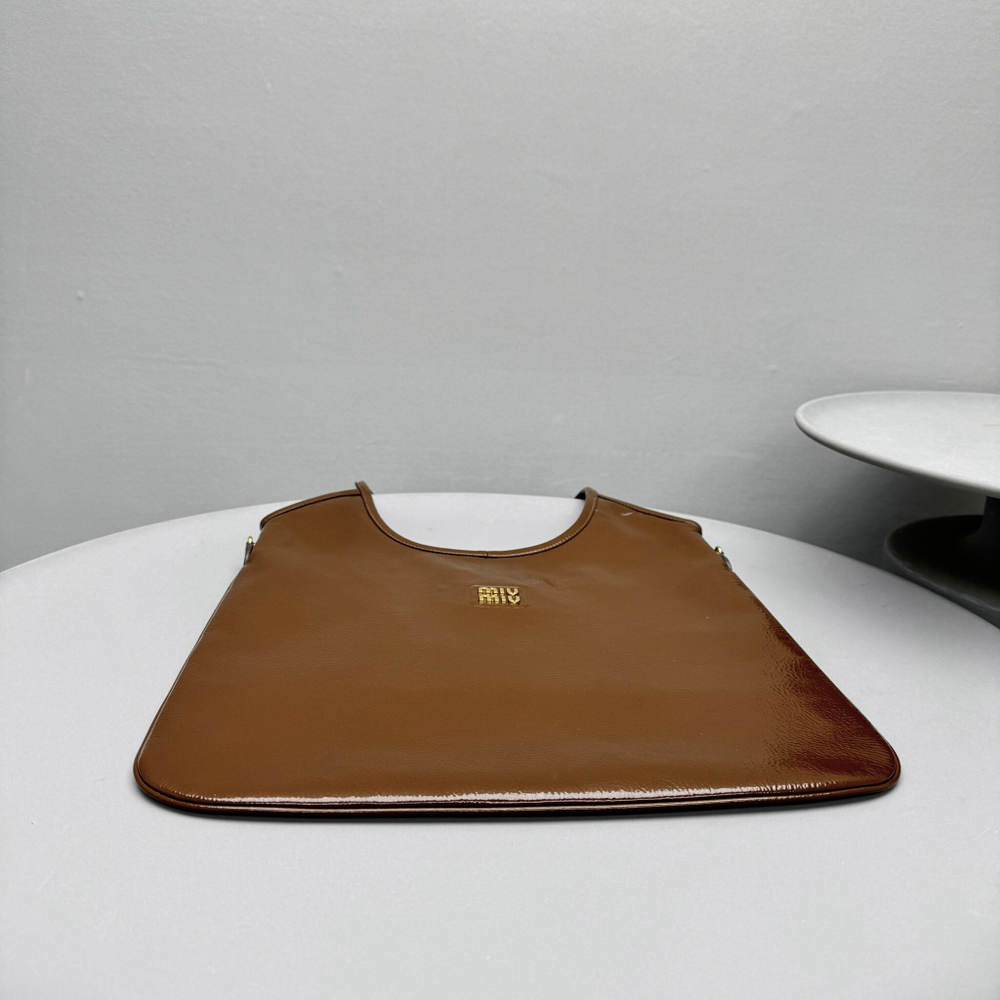 Miu Miu Ivy Bag 40 cm