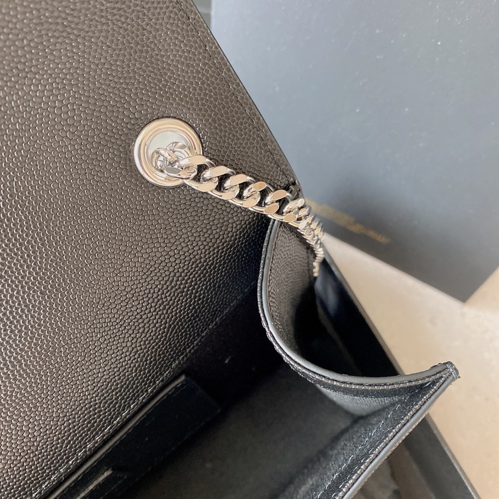 YSL Kate Medium 24 cm