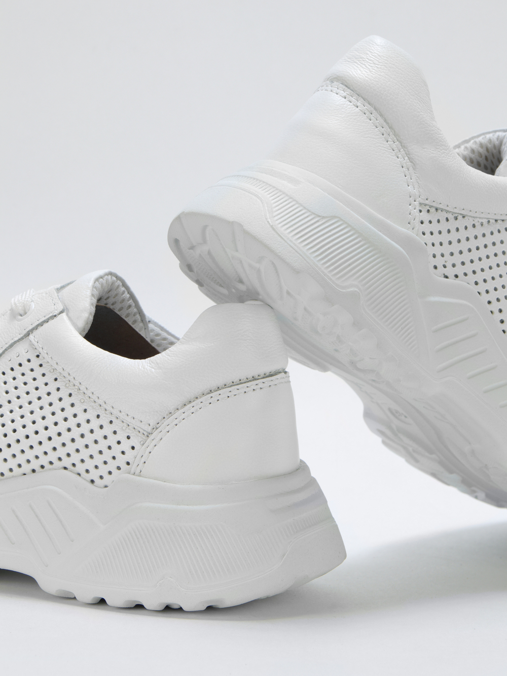 Кроссовки женские P0160-1V