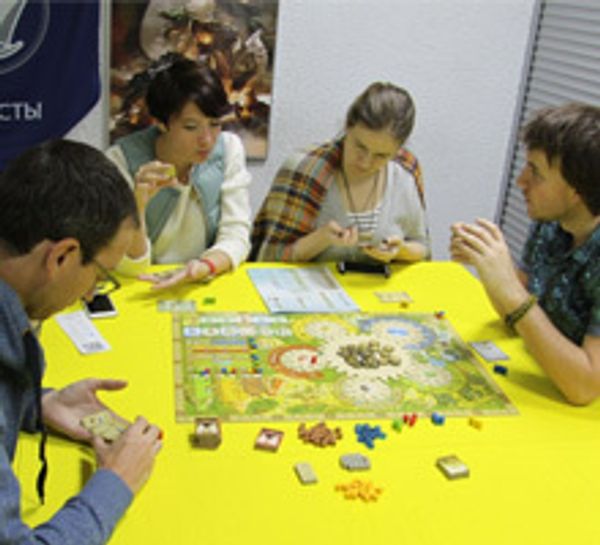 Праздничная игротека 23 февраля на Новослободской с 13:00 до 21:00.