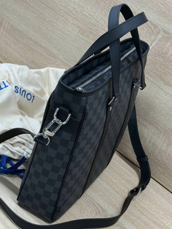 Сумка-мессенджер Louis Vuitton