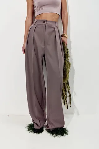 Брюки палаццо свободные с защипами цвета тауп