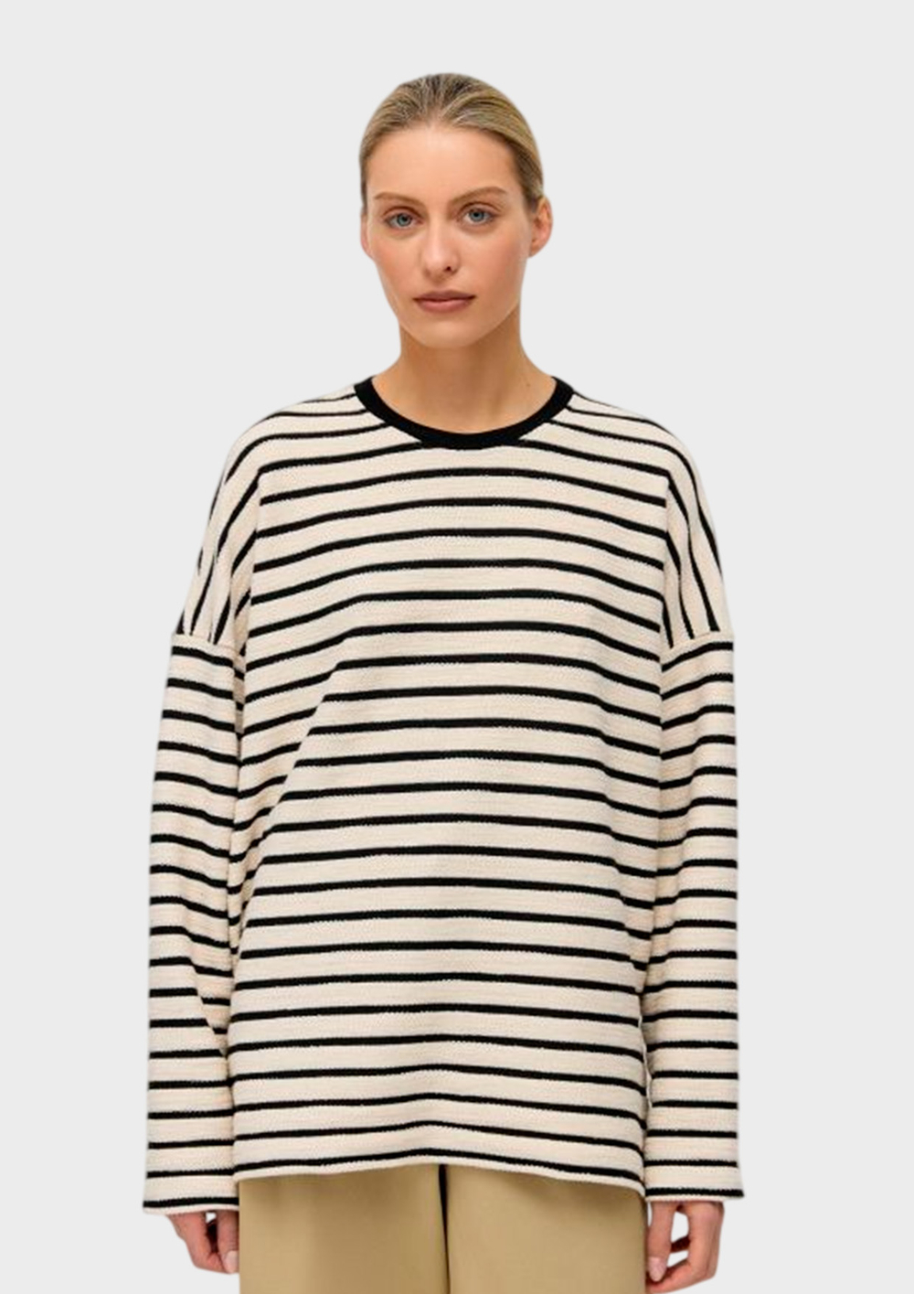 Лонгслив AROUND