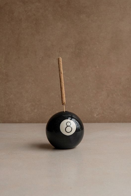 Бильярдный шар под благовония / The Kinder Garten