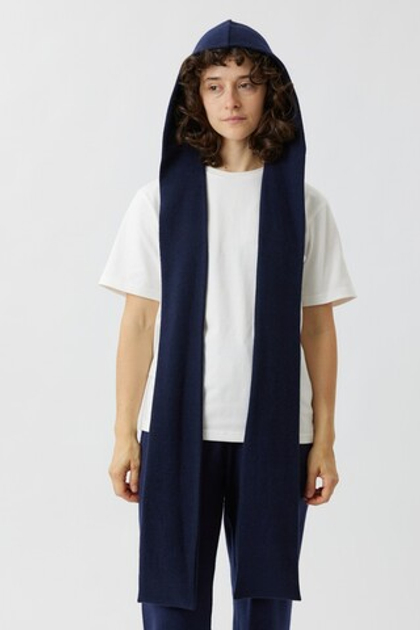 Капюшон из трикотажа темно-синего цвета