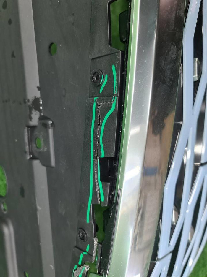 Решетка радиатора Omoda C5 (2022-н.в.)