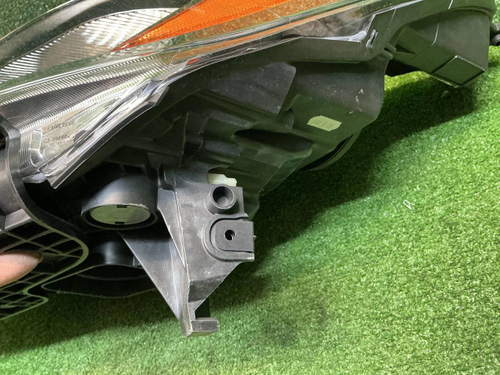 Фара левая Ford Kuga 2 (2016-2019) галоген