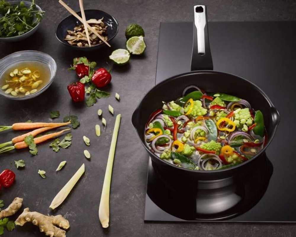Мультисковорода Tefal Emotion 26 см E3007704