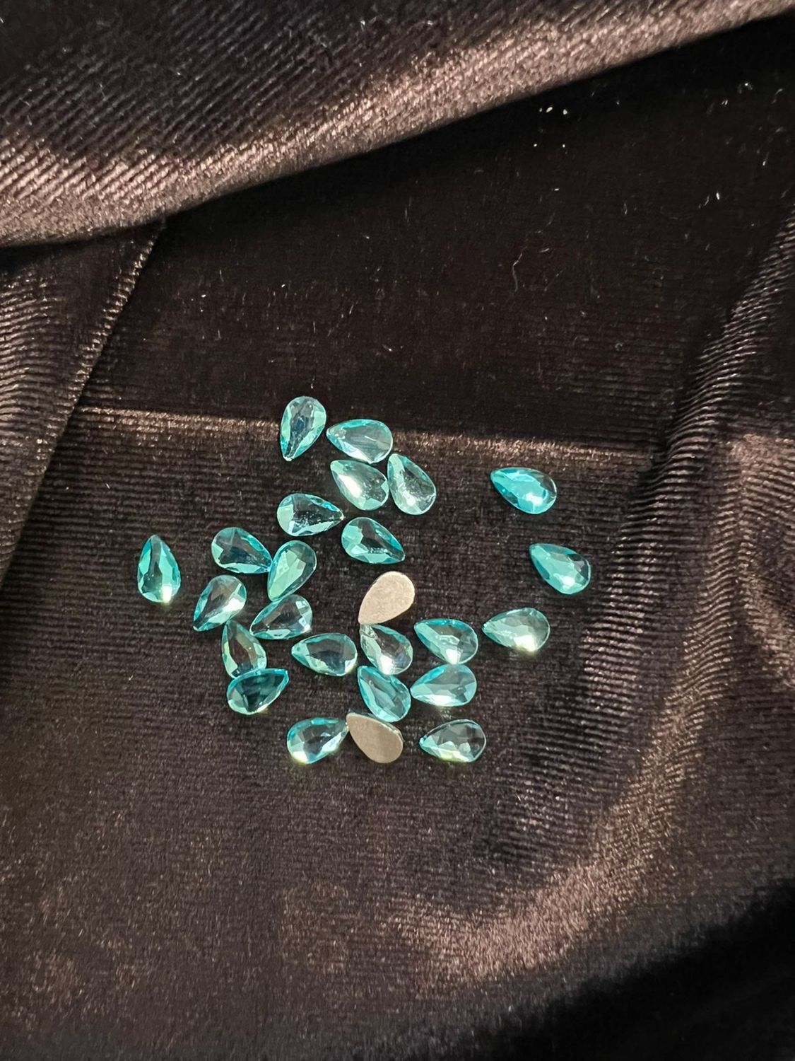 Стеклянные стразы  (5,5*8мм) 25шт, цвет бирюзовый